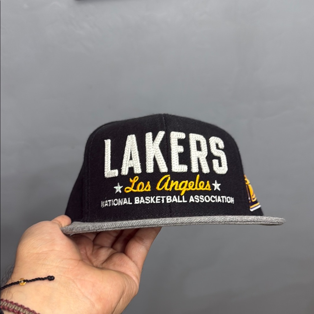 Los Angeles Lakers Black and Gray Cap
